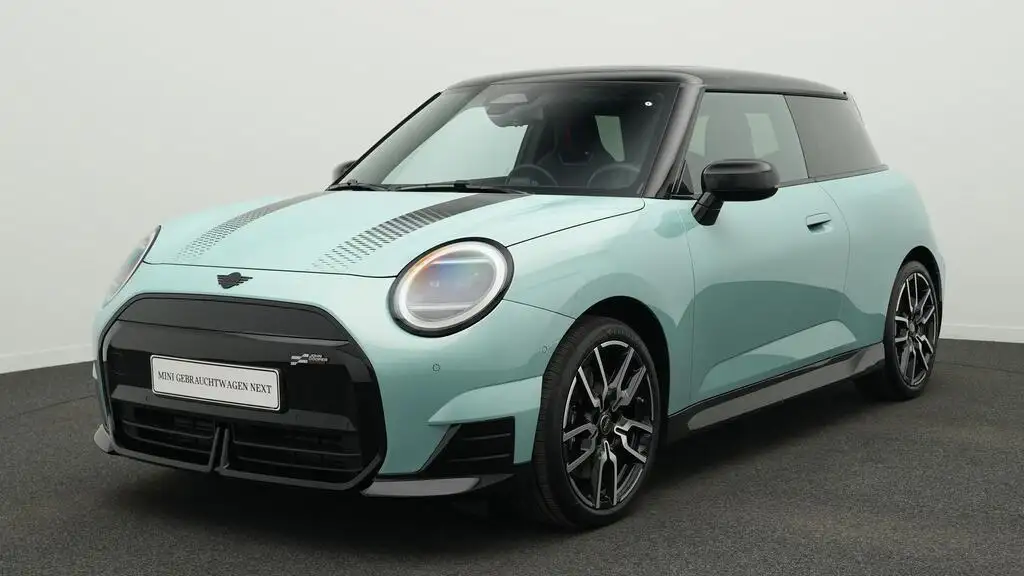 MINI Cooper John Cooper Works Trim