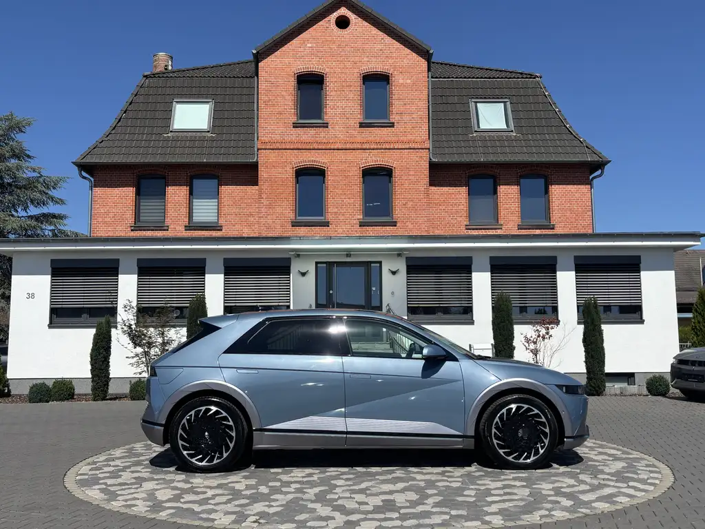 Hyundai IONIQ 5 Uniq 4WD PIXEL RELAX PANO HUD 360° 77,4KWh