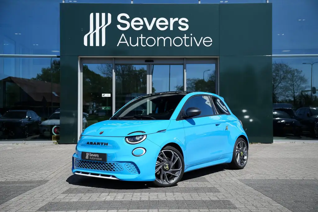Abarth 500 Abarth Turismo 42 kWh Scorpionissima | Panoramadak