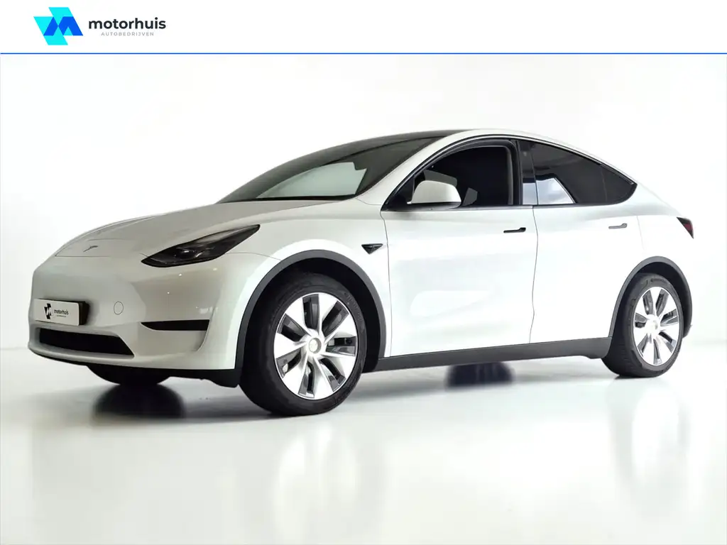 Tesla Model Y RWD 58 kWh SOH 92,6% WARMTEPOMP LEDER PANO LED STO