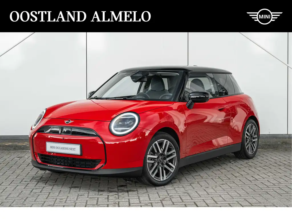 MINI Cooper Hatchback / Classic / Pakket L / 17 inch Parallel