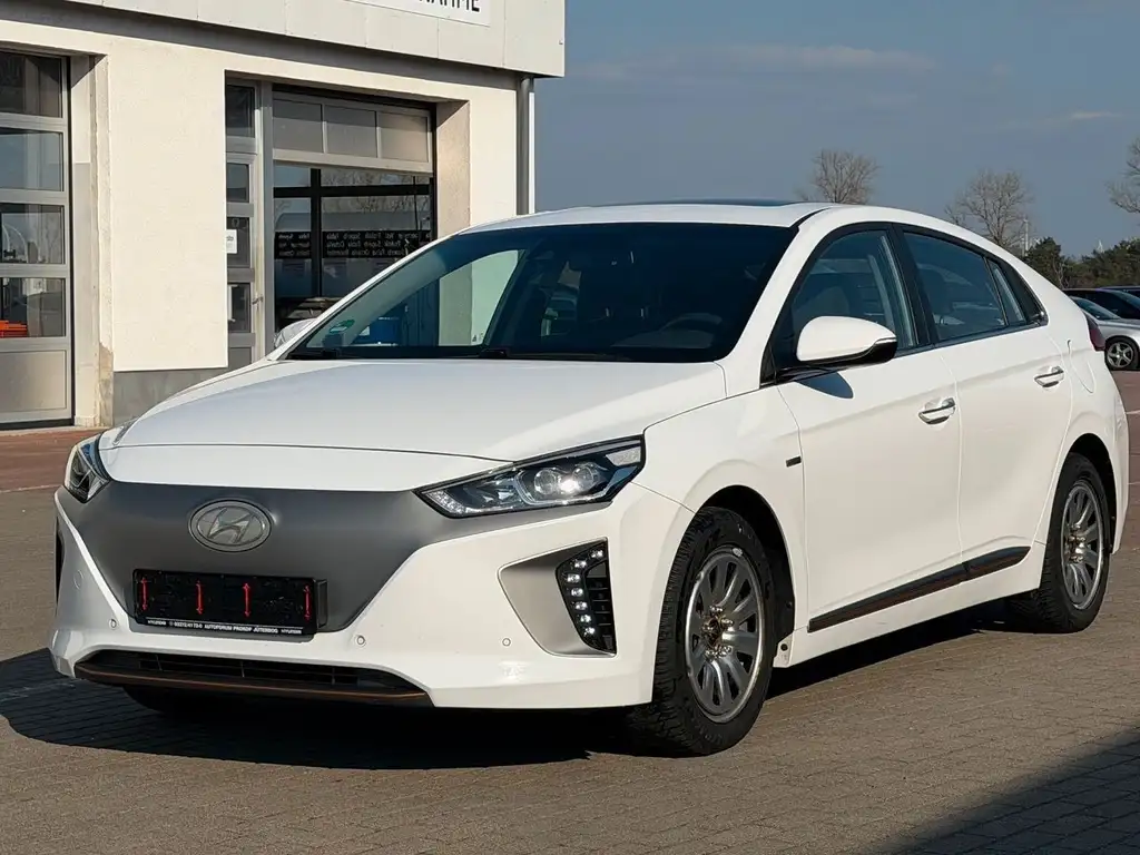 Hyundai IONIQ EV Premium *Schiebedach*Totwinkel*ACC*LED*