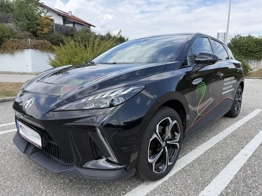 MG 4 MG4 EV 64 kWh Luxury Luxury