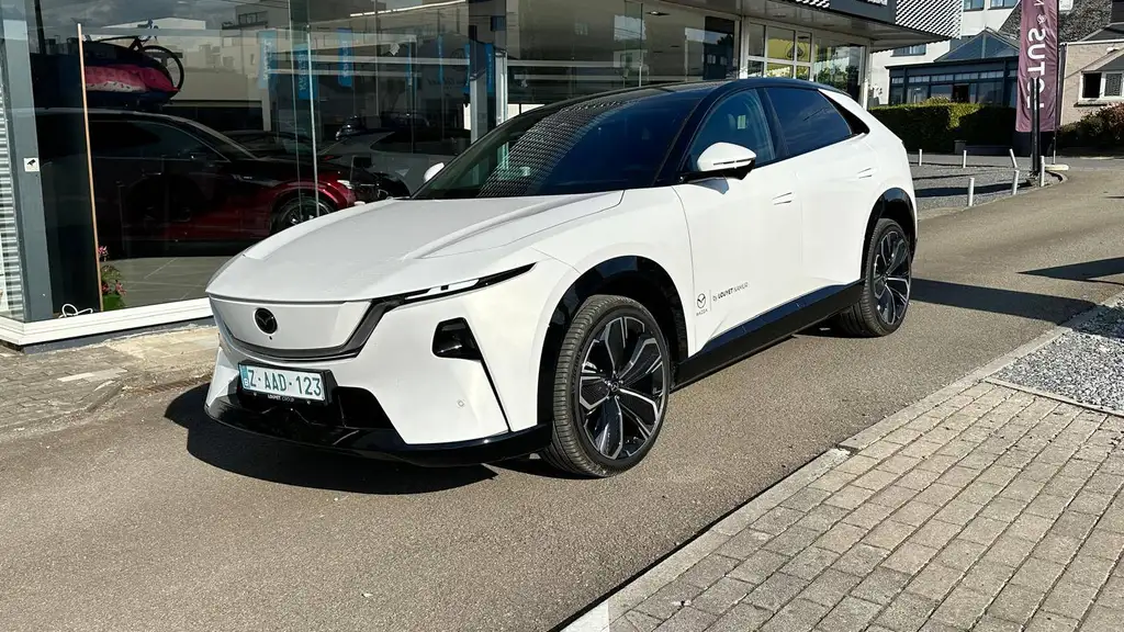 Mazda CX-6e CX-6e 78 kWh Takumi Voiture de démonstration