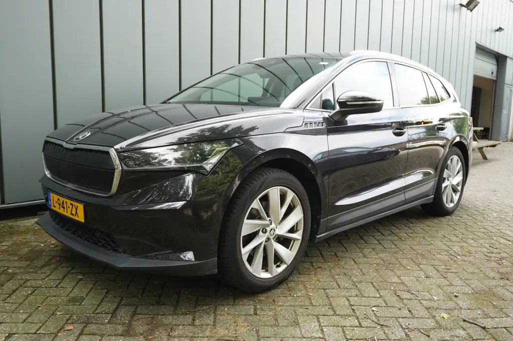 Skoda Enyaq iV 60 Automaat | Navigatie | 19 inch | CarPlay | C