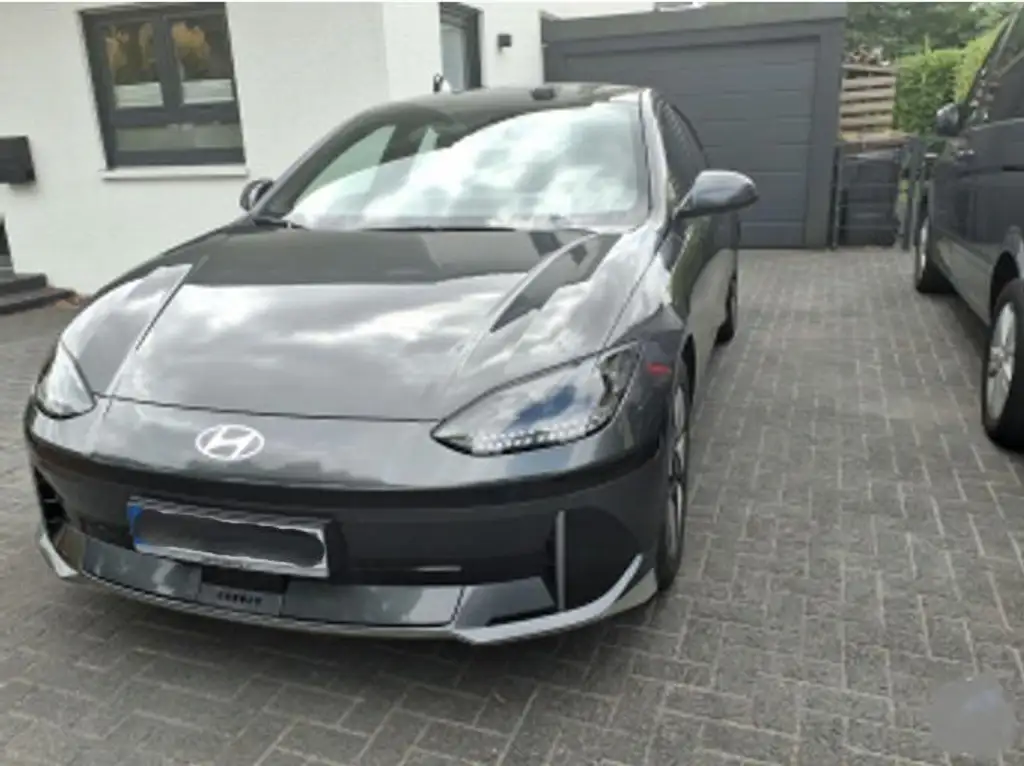 Hyundai IONIQ 6 77,4 kWh DYNAMIQ WÄRMEPUMPE/TOTWINKELWARNER