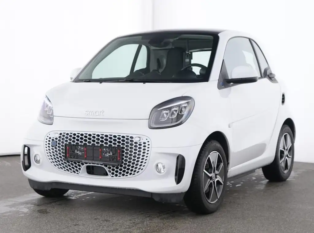 smart forTwo EQ coupe passion EXCLUSIVE:A WHITE BEAUTY