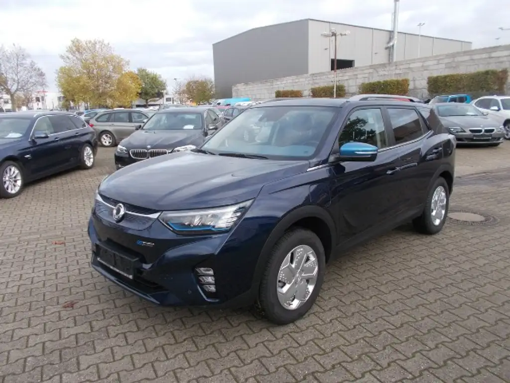 SsangYong Korando e-MOTION Titanium Leder LED Navigation