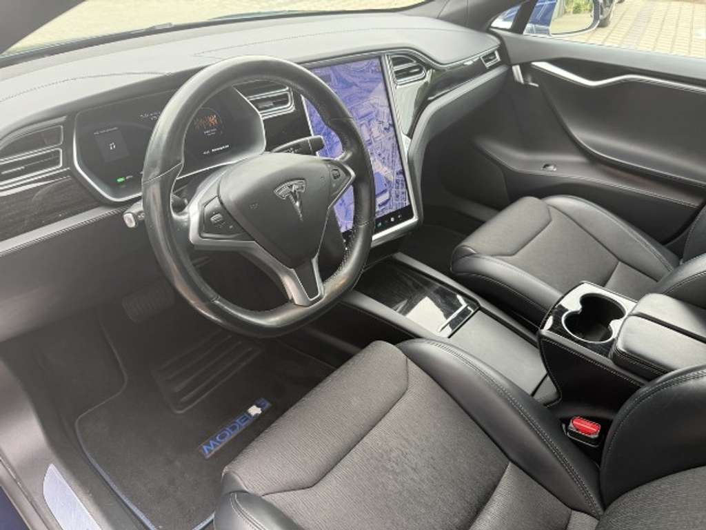 Tesla Model S 75 D 7- Sitzer CCS AUTOPILOT
