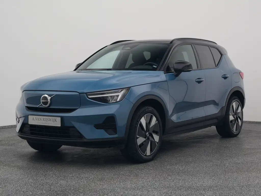Volvo XC40 Single Motor Extened Range Core 82 kWh | CAMERA |