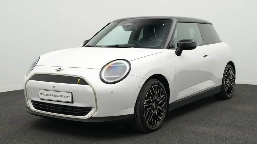 MINI Cooper SE Favoured Trim