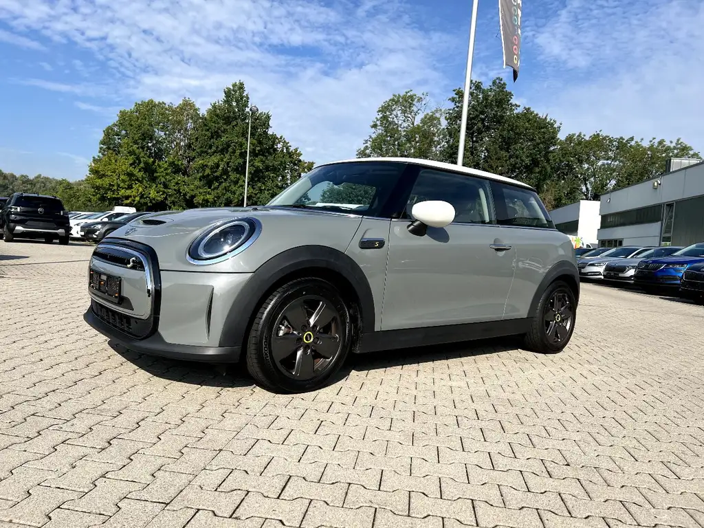 MINI Cooper SE Essential Trim *LED Navi Sitzh. DAB*