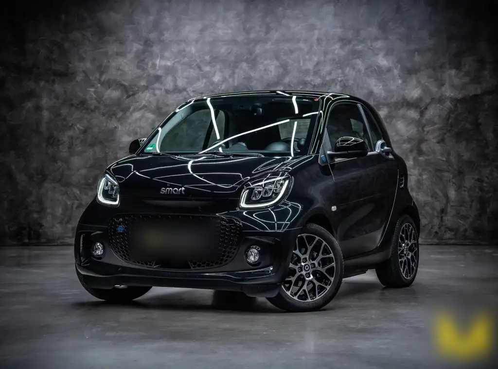 smart forTwo EQ coupe prime EXCLUSIVE:PAINTED IT BLACK