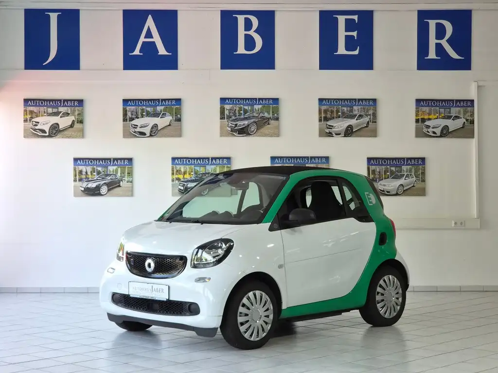 smart forTwo EQ 60kW electric drive 1.HD SHZ