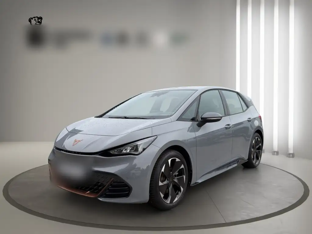 CUPRA Born .