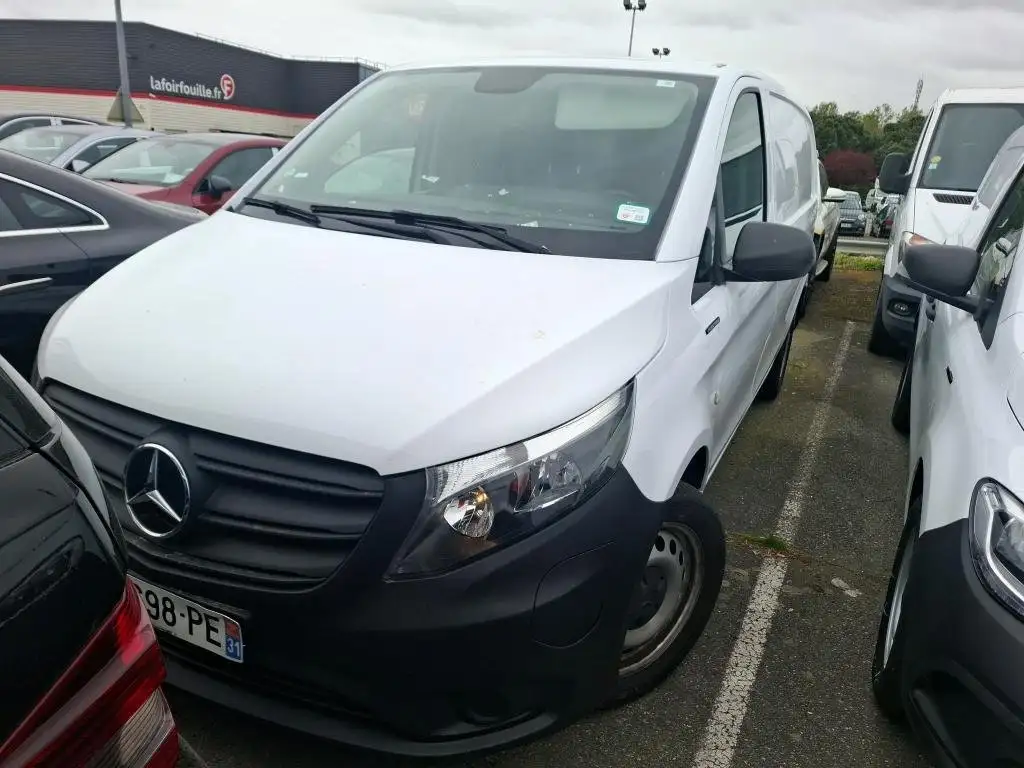 Mercedes-Benz Vito EVITO FOURGON 60 KWH LONG FWD