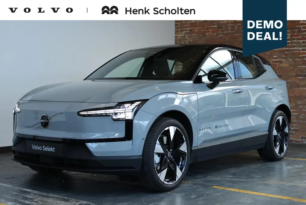 Volvo EX30 Twin Motor Performance Ultra 69 kWh | DEMO DEAL |