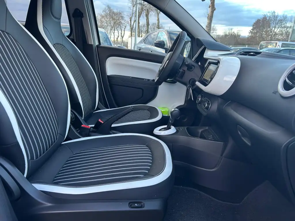 Renault Twingo III Achat Intégral - 21 Intens