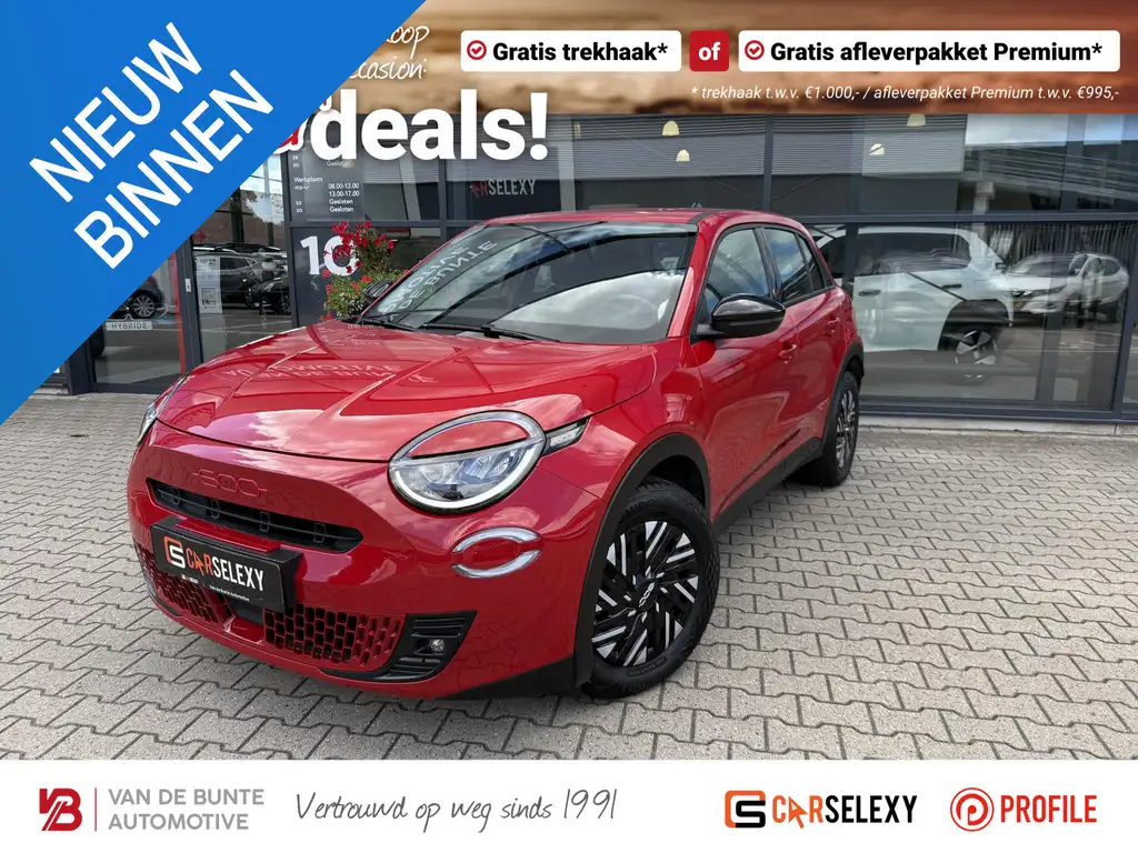 Fiat 600e RED 54 kWh *Cruise Control & LED*