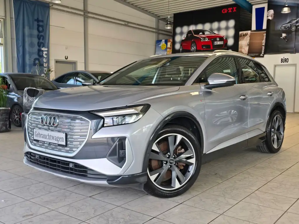 Audi Q4 e-tron Q4 45 e-tron quattro S line SONOS RFK SHZ 20"ACC