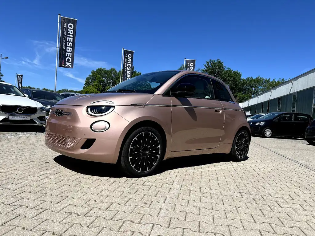 Fiat 500e La Prima *LED Navi Leder Rückfahrkamera DAB