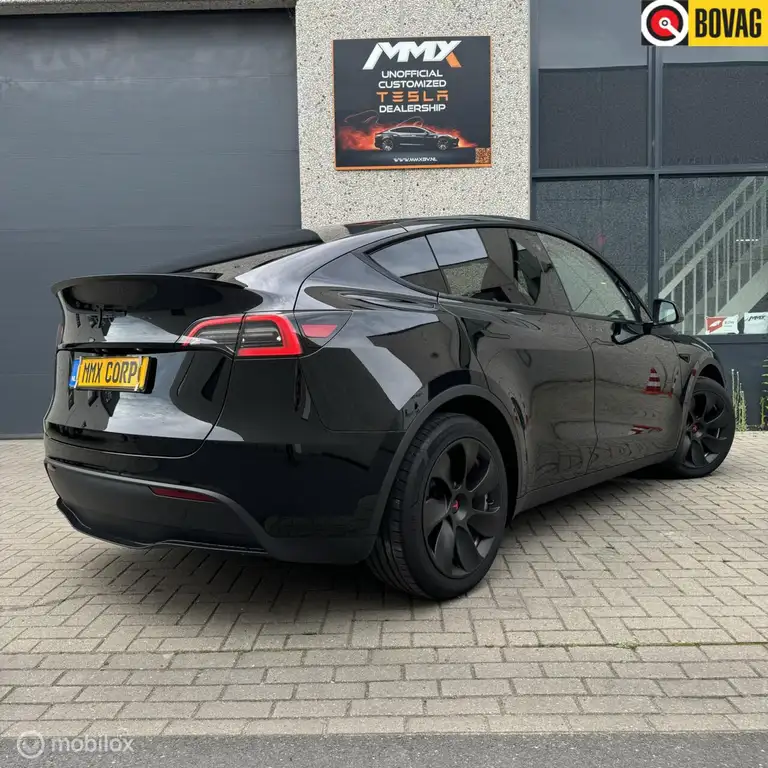 Tesla Model Y RWD + MMX PACK + IAP