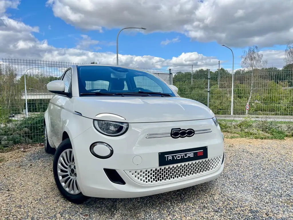 Fiat 500e 24 kWh CARPLAY/CLIM-AUTO/CRUISE/FRONT-ASSIST