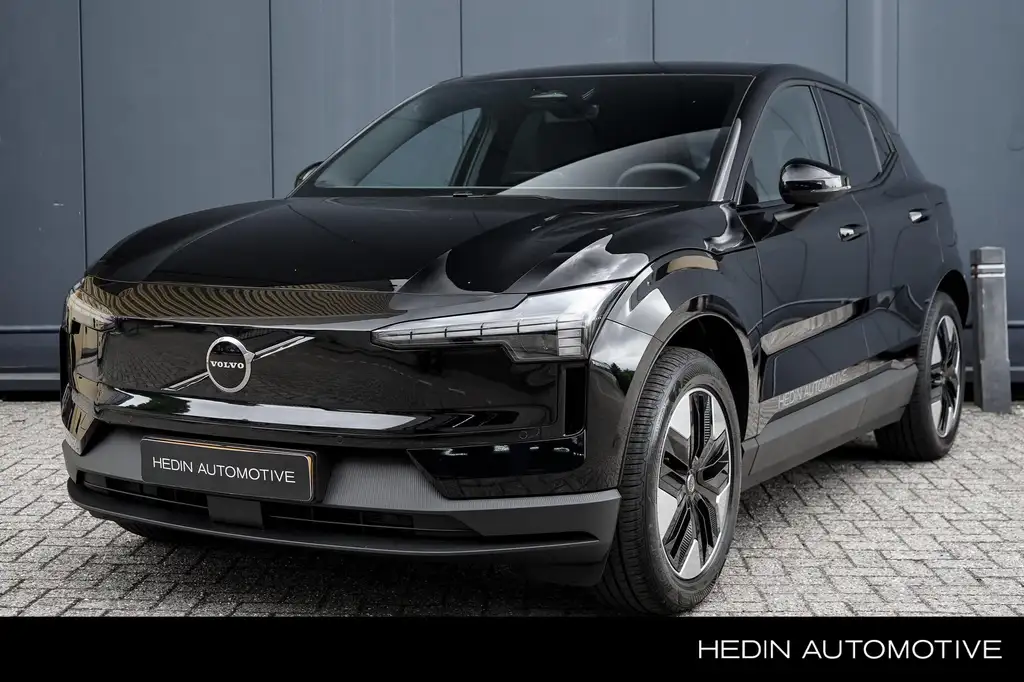 Volvo EX30 P3 Long Range Plus Europa | Harman/kardon audio |