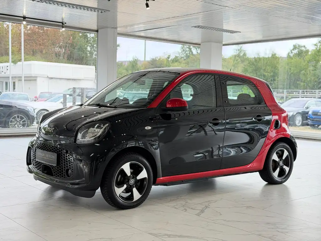 smart forFour EQ PASSION*NAVI*PANO*KAMERA*TEMPOMAT*PDC
