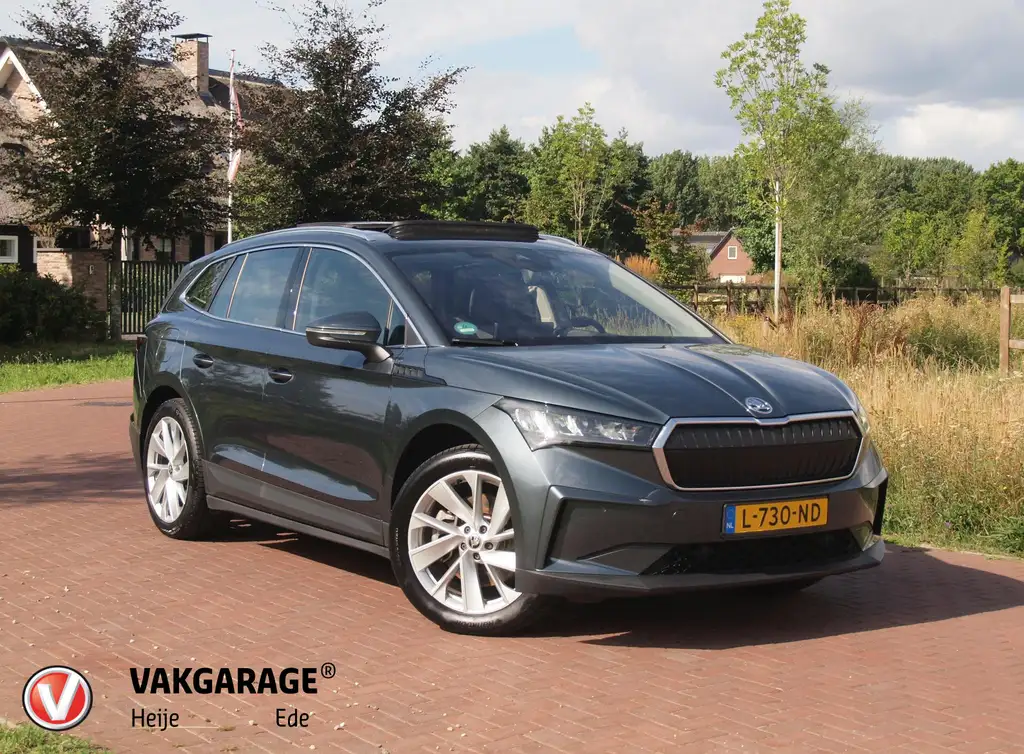Skoda Enyaq iV 80 | Panoramadak | Camera | Sfeerverlichting |