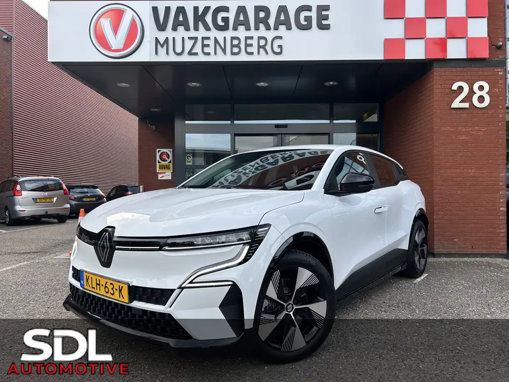 Renault Megane E-Tech EV40 Equilibre SOH 95% // FULL LED // APPLE CARPLA