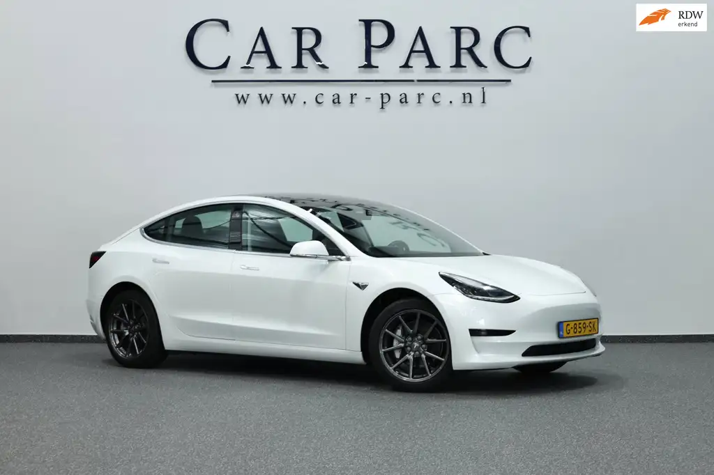 Tesla Model 3 Standard RWD Plus 60 kWh PANORAMADAK/LEER+S.VERWAR