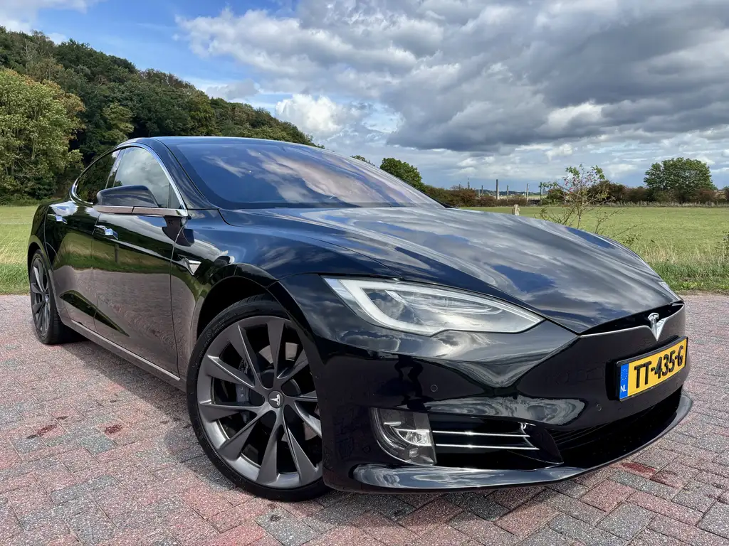 Tesla Model S 75D Base / Panodak/ Autopilot/ Luchtv. / SOH 90%