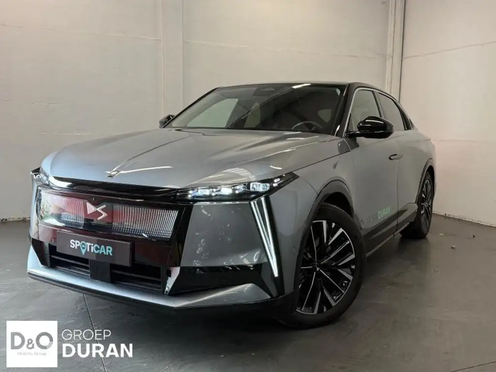DS Automobiles N°8 Etoile AWD Long range