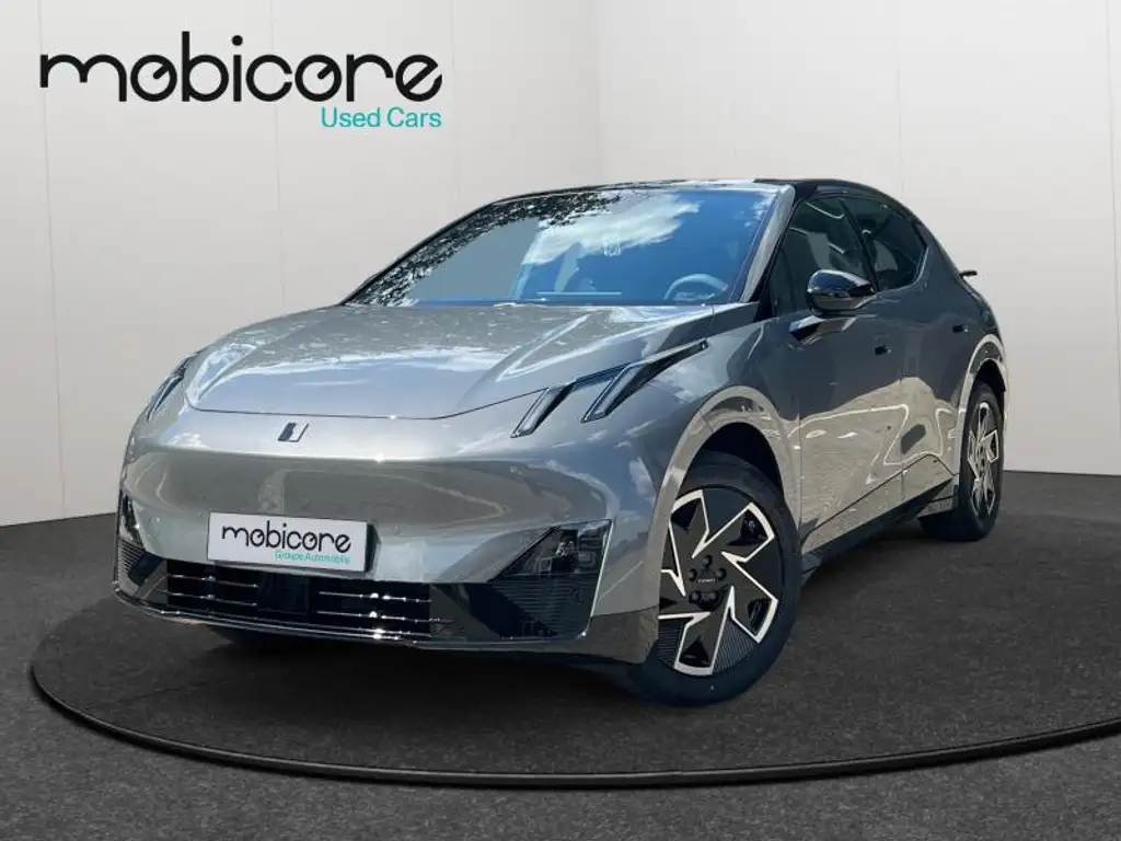 Lynk & Co 02 Core