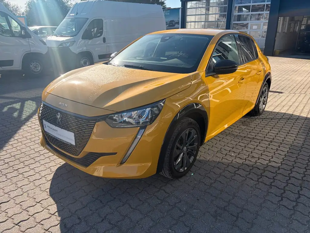 Peugeot e-208 Elektromotor 136 Allure *Topzustand*