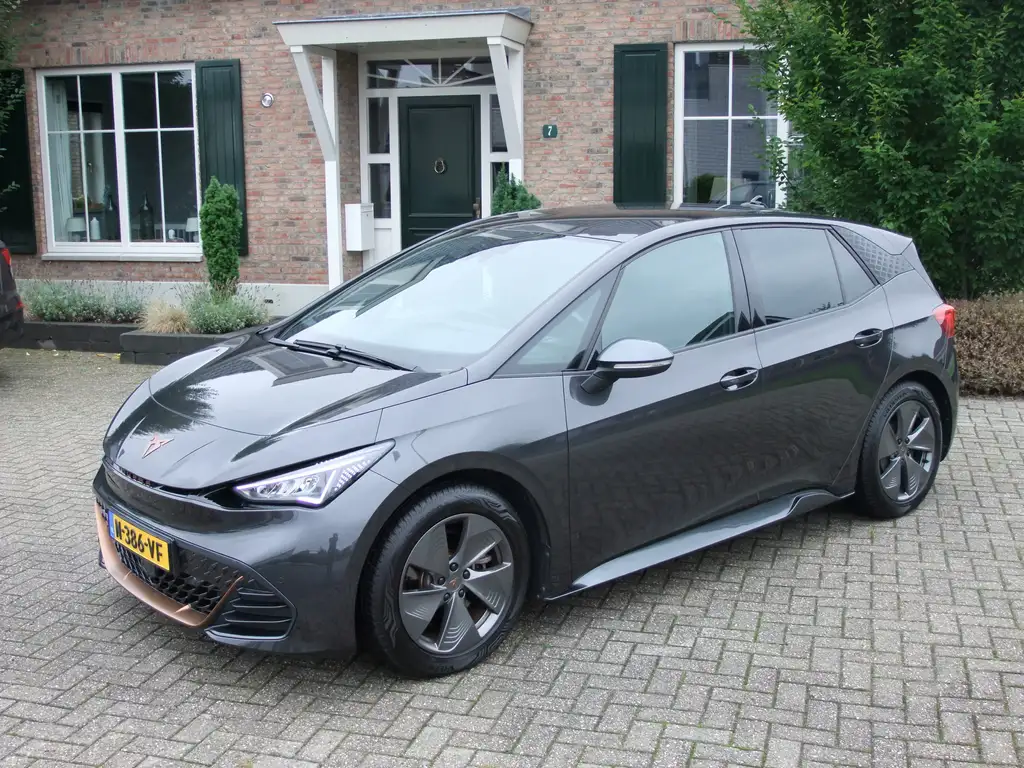 CUPRA Born Business One 62 kWh , Camera , Carplay, Adap-cruis