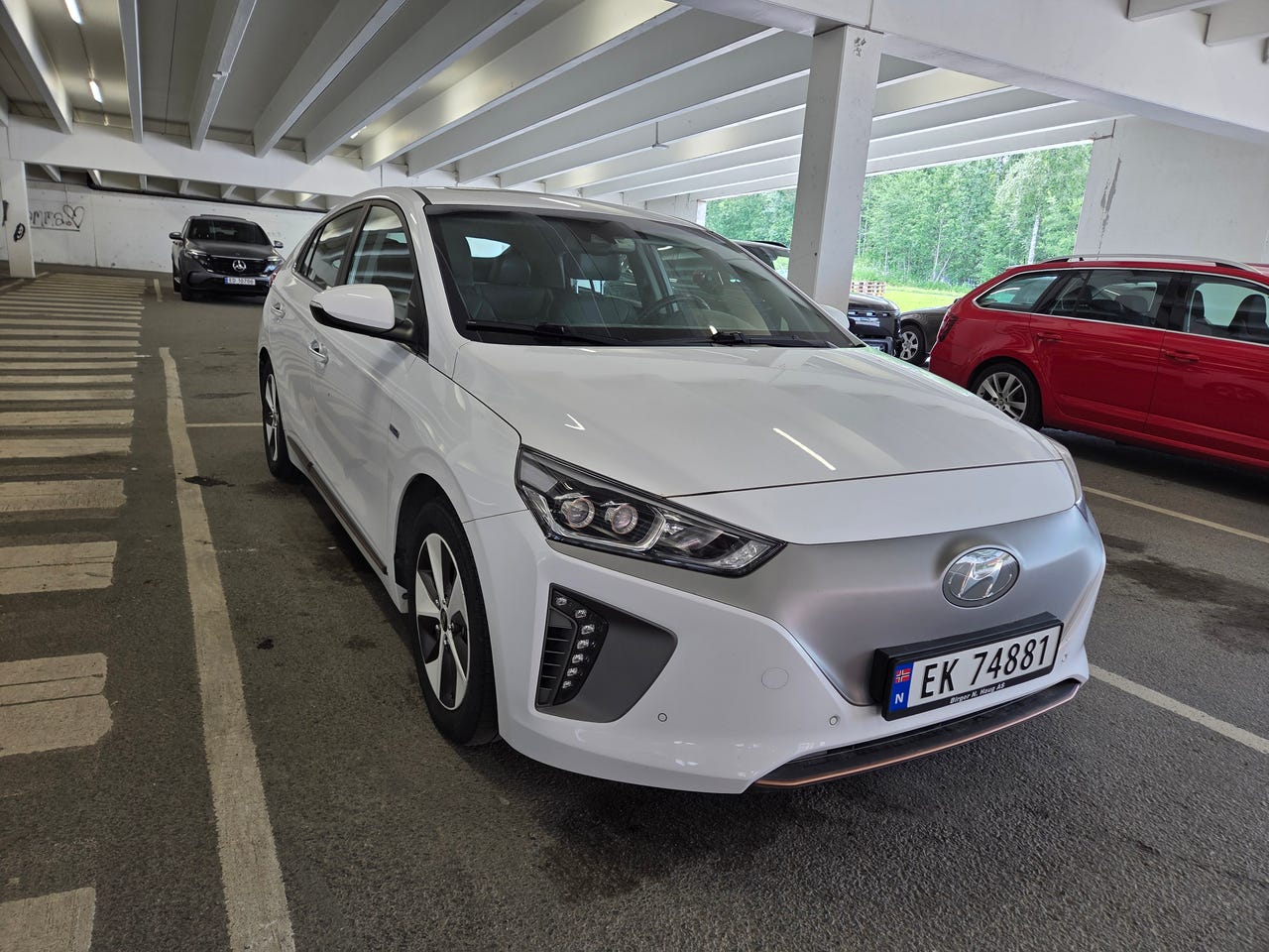 Hyundai IONIQ