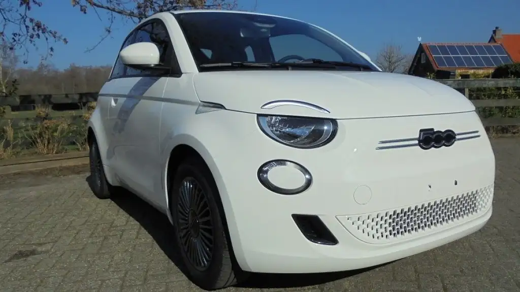 Fiat 500e E-42KW-Urban-2023 42KW-Snelladen -Carplay-meer...