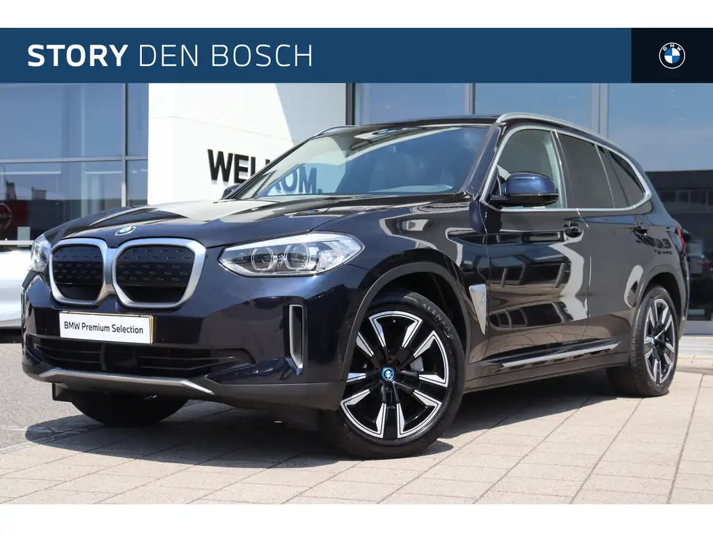 BMW iX3 Executive / Achteruitrijcamera / Stoelverwarming /