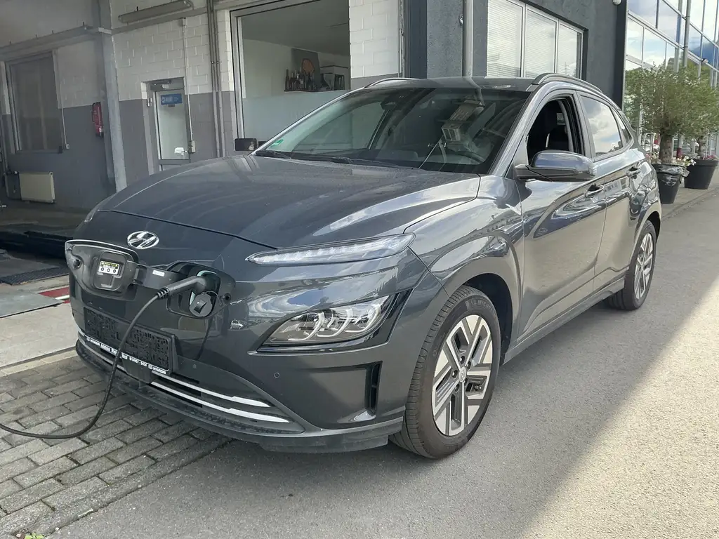 Hyundai KONA Trend R.Cam Navi Krell ACC LED ESC