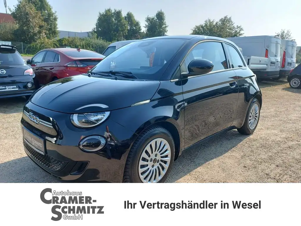 Fiat 500e Elektro 500e Action