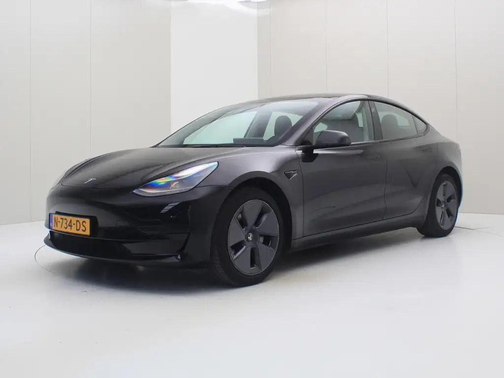 Tesla Model 3 Standard RWD Plus FACELIFT 90,6% SoH [ AUTOPILOT+L