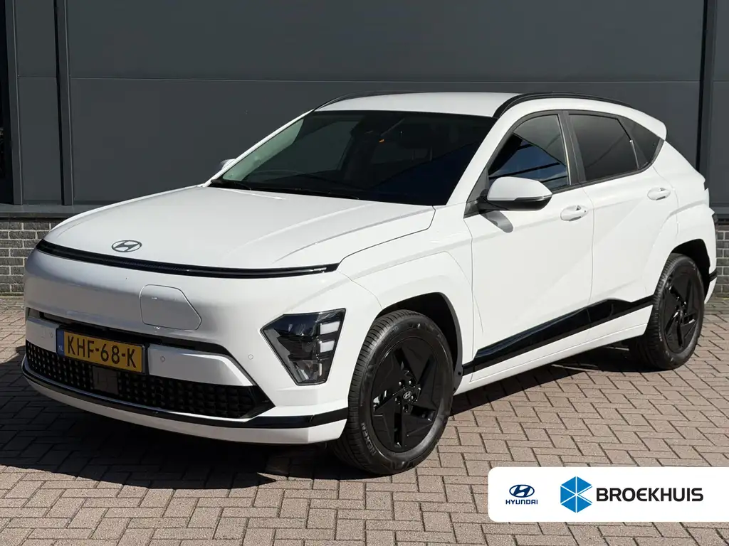Hyundai KONA Electric Pure Edition 64.8 kWh / Navigatie / Apple