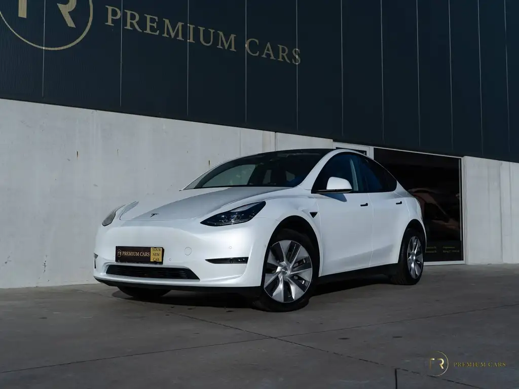 Tesla Model Y Standard Range l Trekhaak l Pano l Enhanced Autop