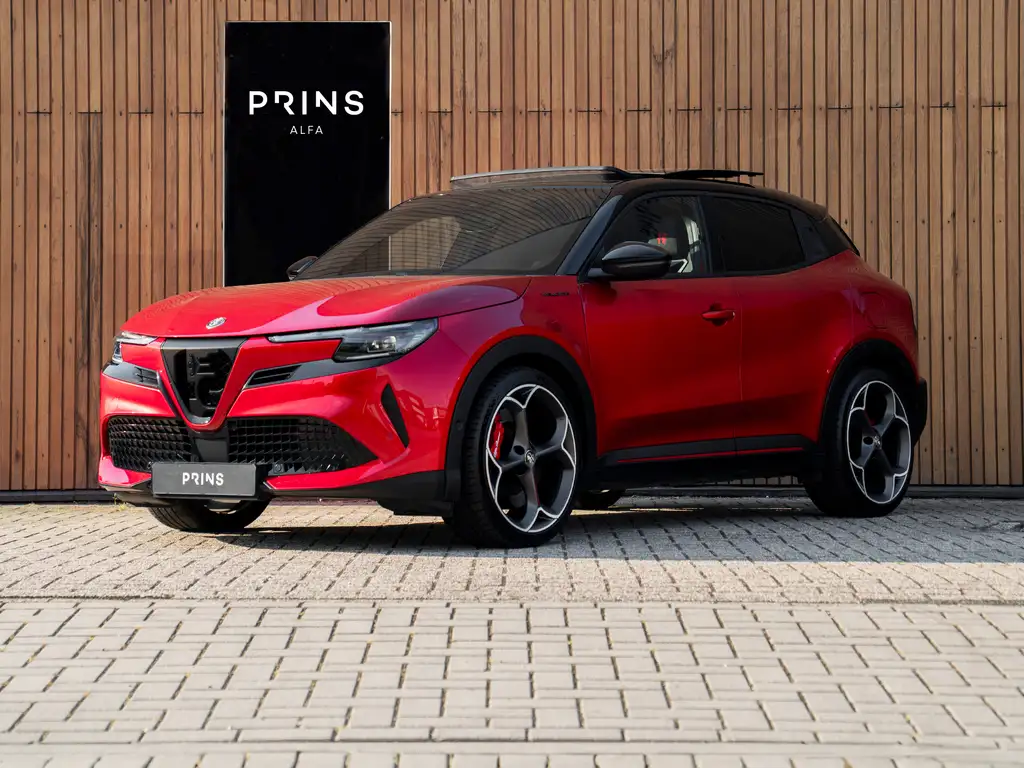 Alfa Romeo Junior Elettrica Veloce 54 kWh | Techno Pack | Sport Pack