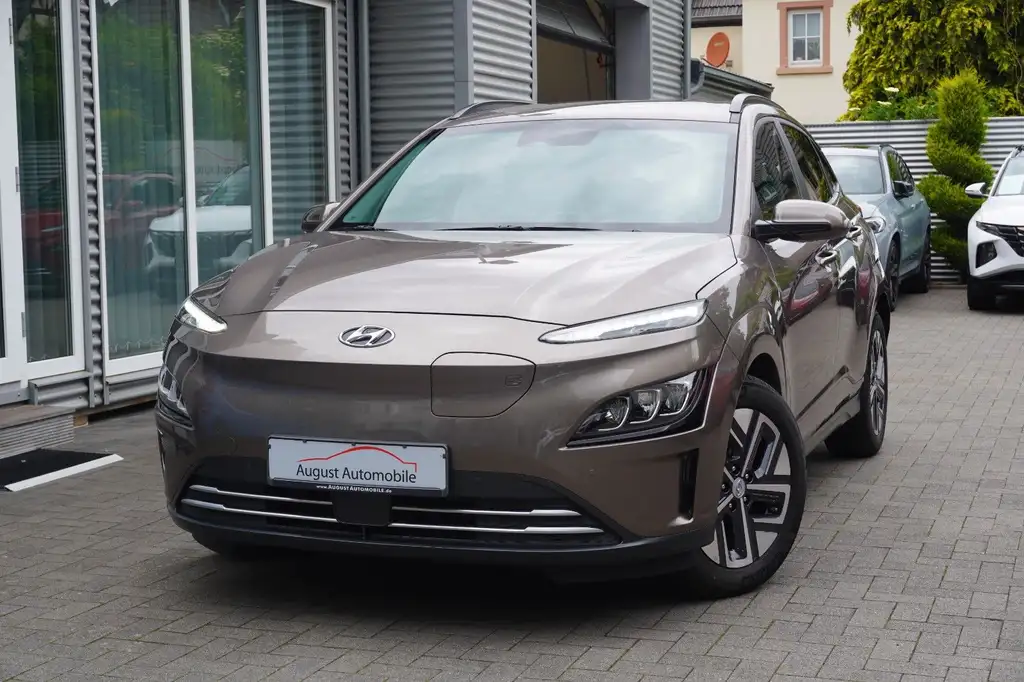 Hyundai KONA KONA Trend 204Ps WPump 3Phase Navi KRELL ACC AHK