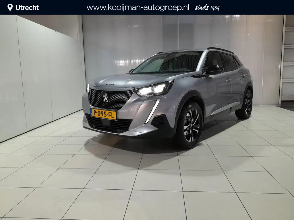 Peugeot e-2008 EV Allure 50 kWh Navigatie , LED mistlampen , All