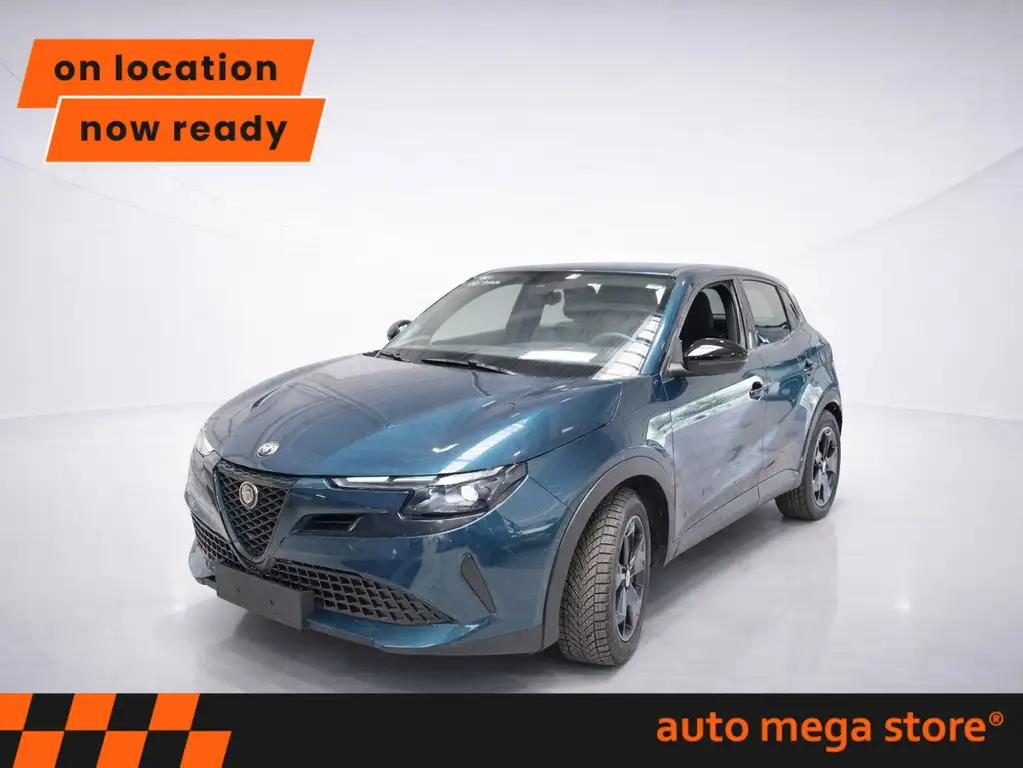 Alfa Romeo Junior Elettrica 54 kWh ACC/LED/PDC/Carplay