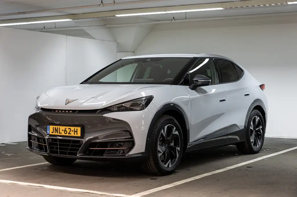 CUPRA Tavascan Business 82 kWh | Achteruitrijcamera | Apple Carpl